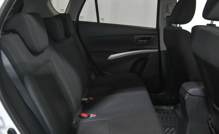 Suzuki SX4 - Фото 9