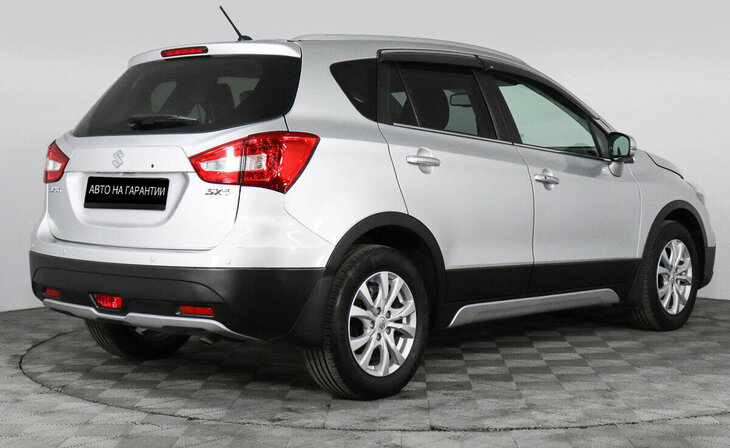 Suzuki SX4 - Фото 1