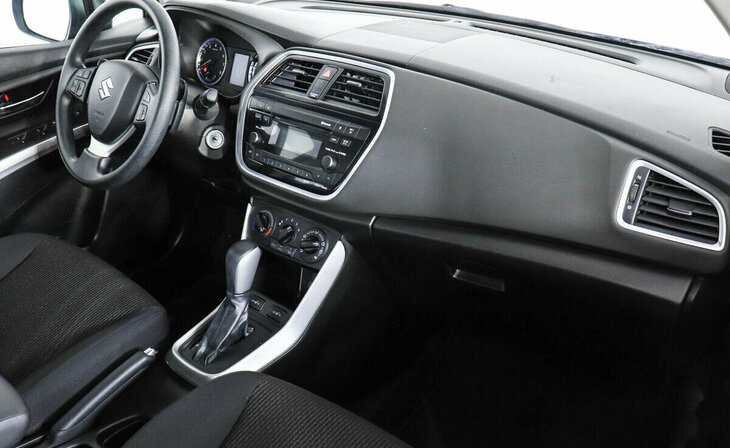 Suzuki SX4 - Фото 4