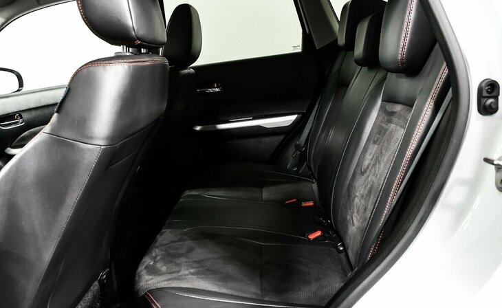 Suzuki Vitara - Фото 11