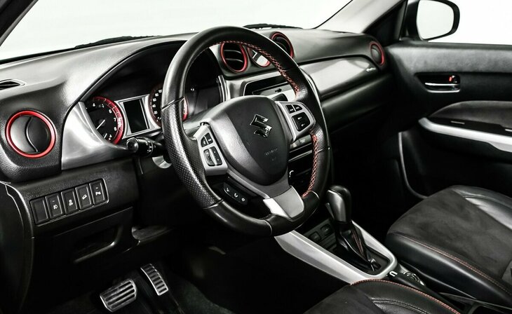 Suzuki Vitara - Фото 8