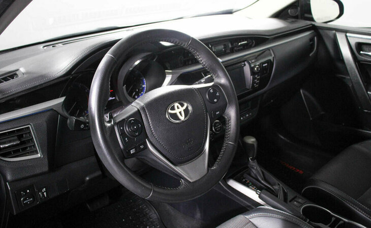 Toyota Corolla - Фото 7