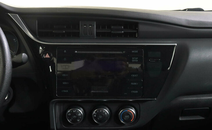 Toyota Corolla - Фото 11