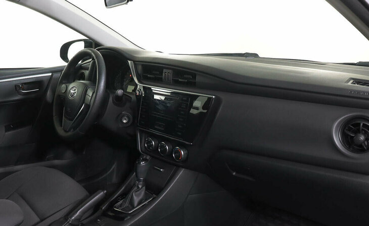 Toyota Corolla - Фото 7