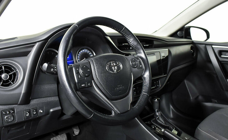 Toyota Corolla - Фото 9