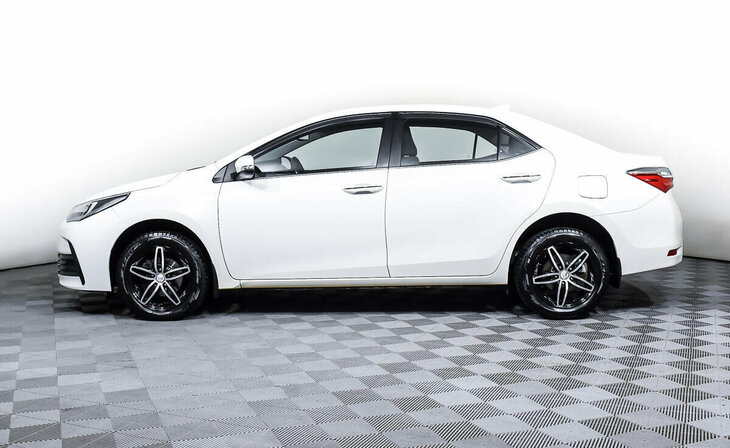 Toyota Corolla - Фото 2