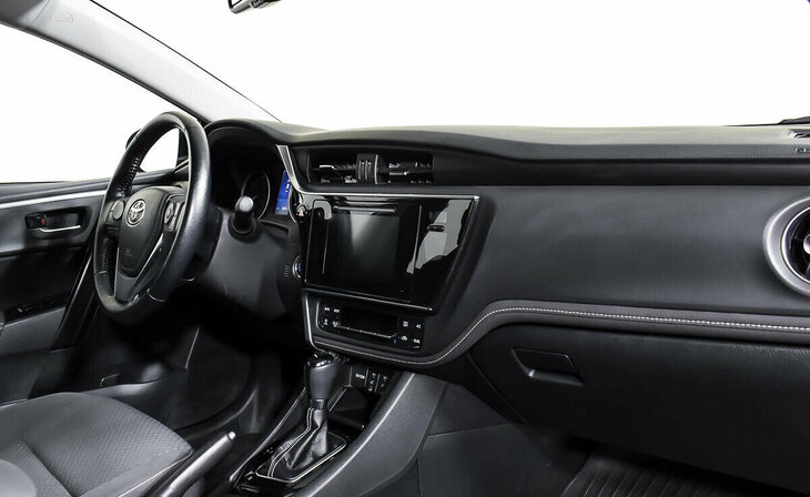 Toyota Corolla - Фото 7