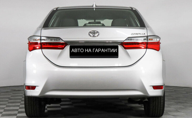Toyota Corolla - Фото 3