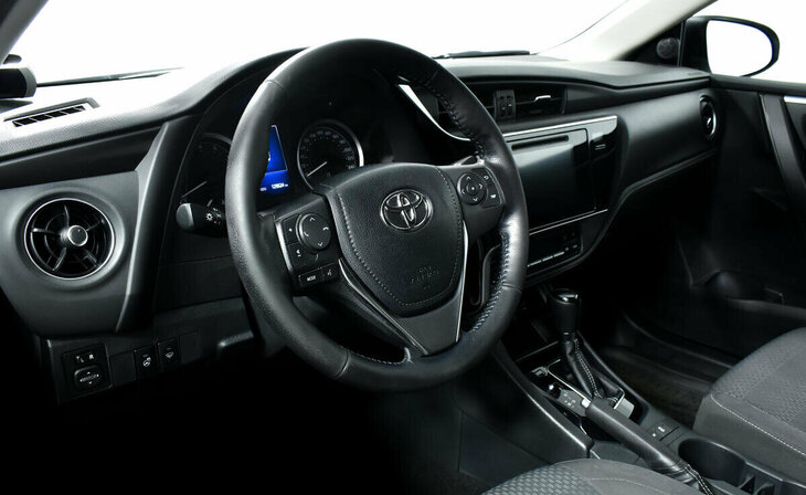 Toyota Corolla - Фото 9