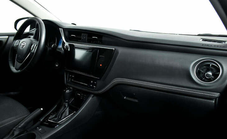 Toyota Corolla - Фото 7