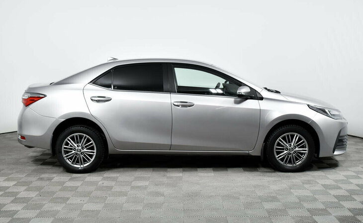 Toyota Corolla - Фото 3