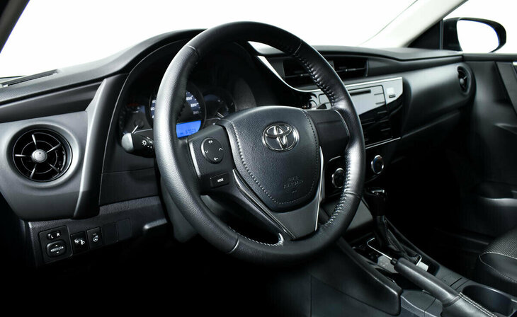 Toyota Corolla - Фото 10