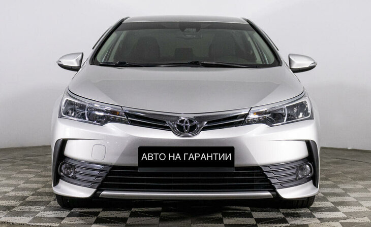 Toyota Corolla - Фото 1