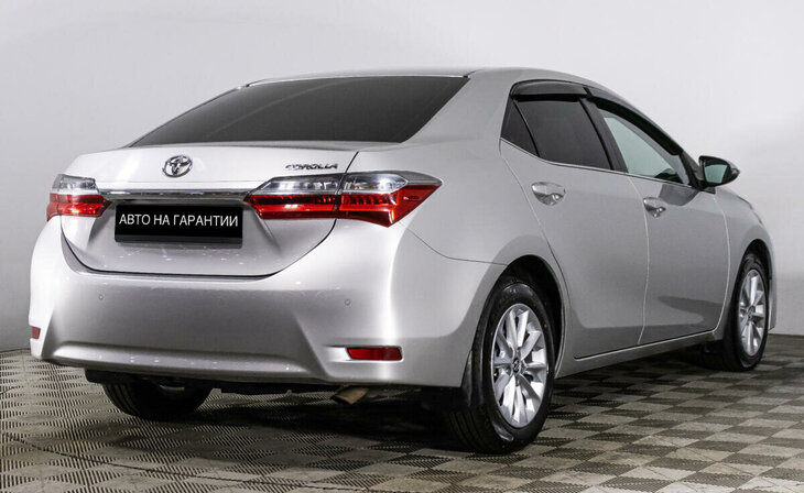 Toyota Corolla - Фото 2