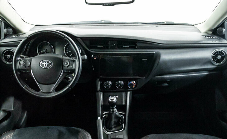 Toyota Corolla - Фото 5