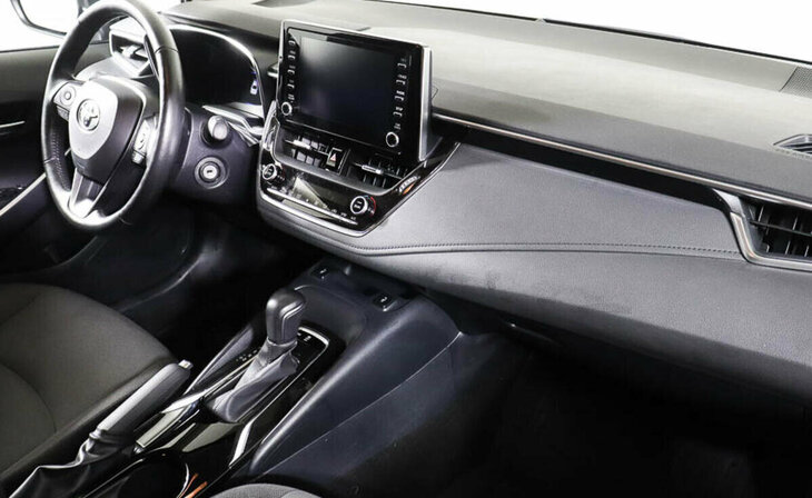 Toyota Corolla - Фото 4