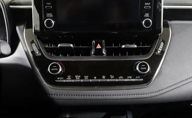 Toyota Corolla - Фото 7