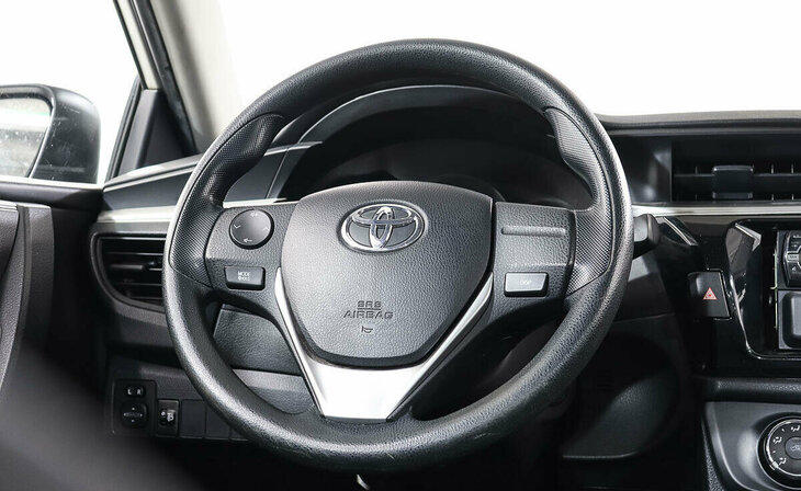 Toyota Corolla - Фото 9