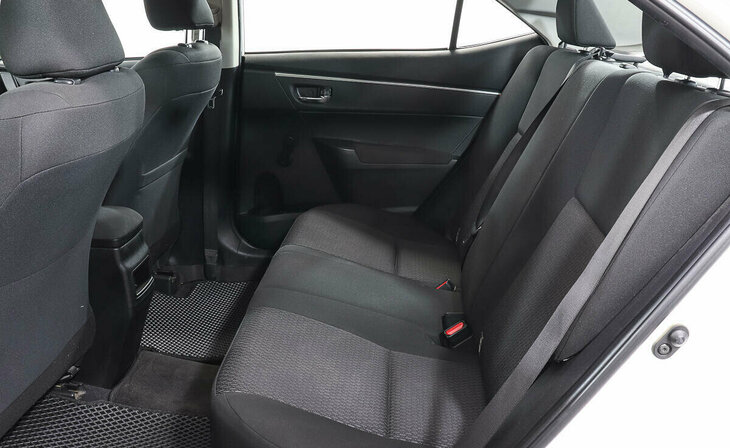 Toyota Corolla - Фото 13