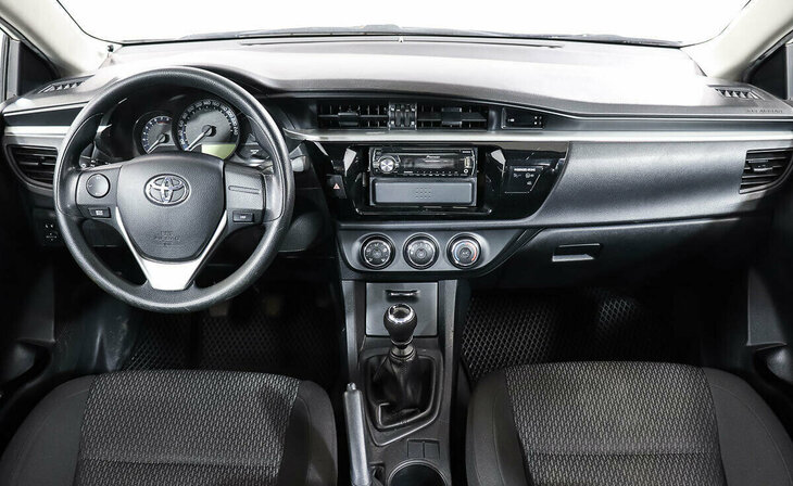 Toyota Corolla - Фото 7