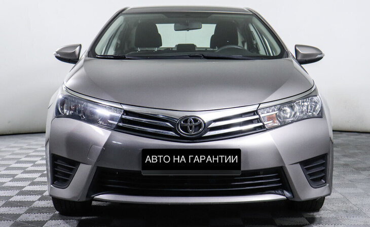 Toyota Corolla - Фото 1