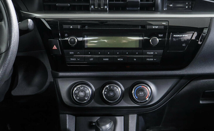 Toyota Corolla - Фото 7