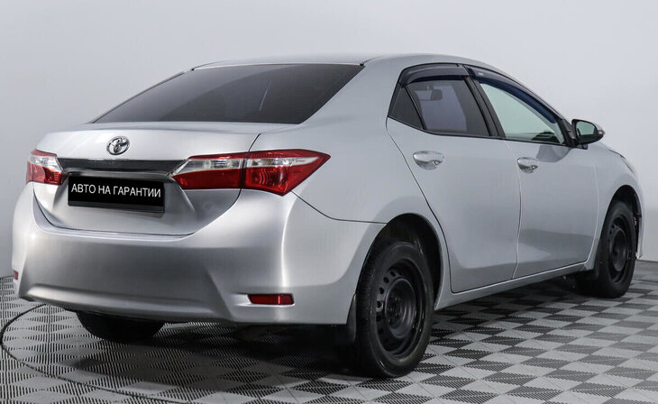 Toyota Corolla - Фото 3