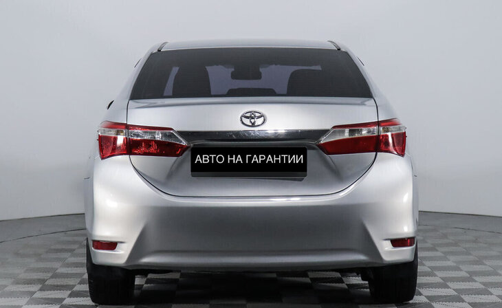 Toyota Corolla - Фото 4
