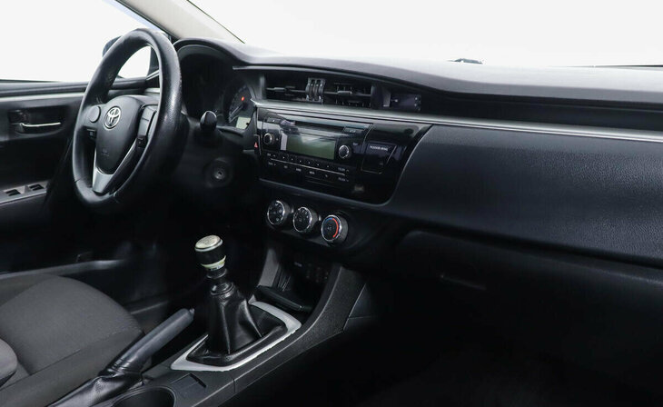 Toyota Corolla - Фото 5