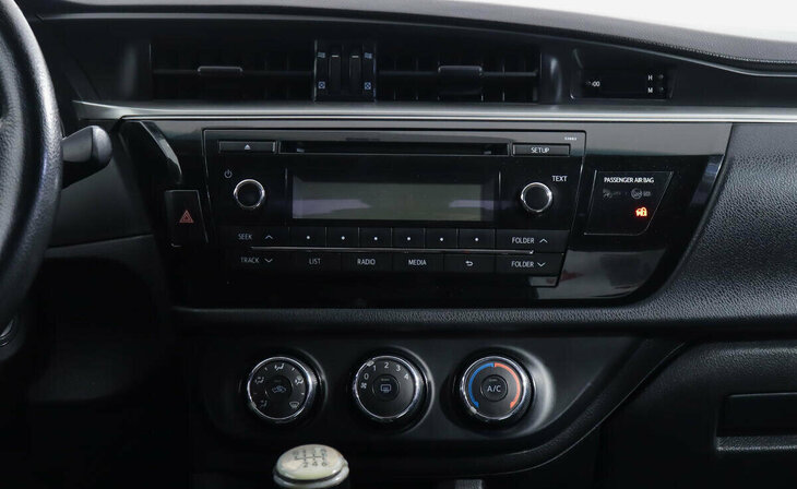 Toyota Corolla - Фото 8