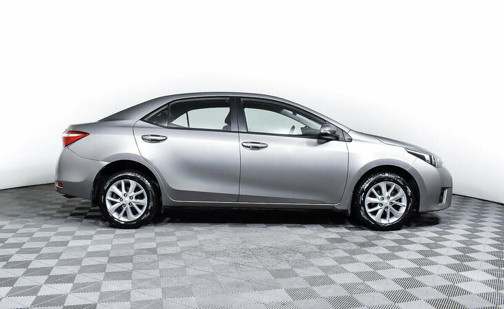 Toyota Corolla - Фото 3