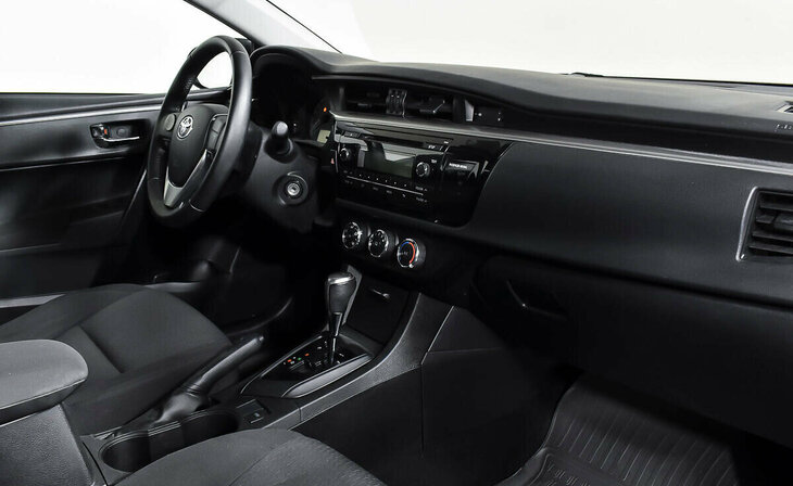 Toyota Corolla - Фото 8