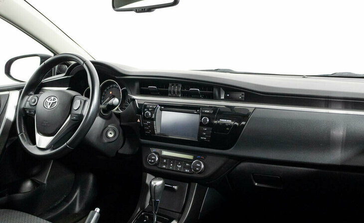 Toyota Corolla - Фото 4