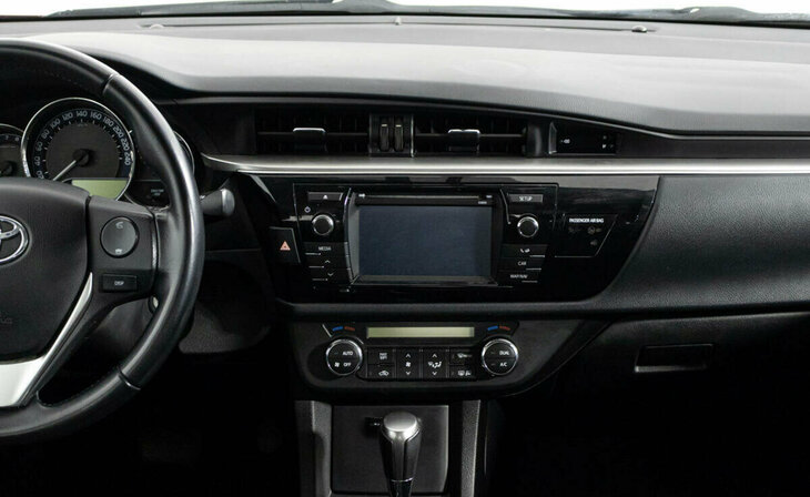 Toyota Corolla - Фото 7