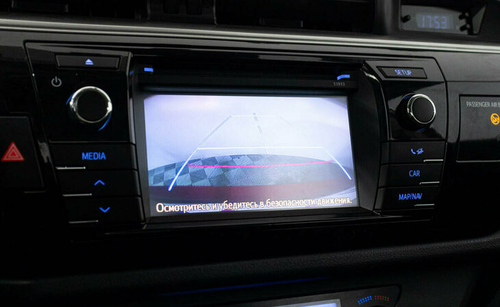 Toyota Corolla - Фото 8