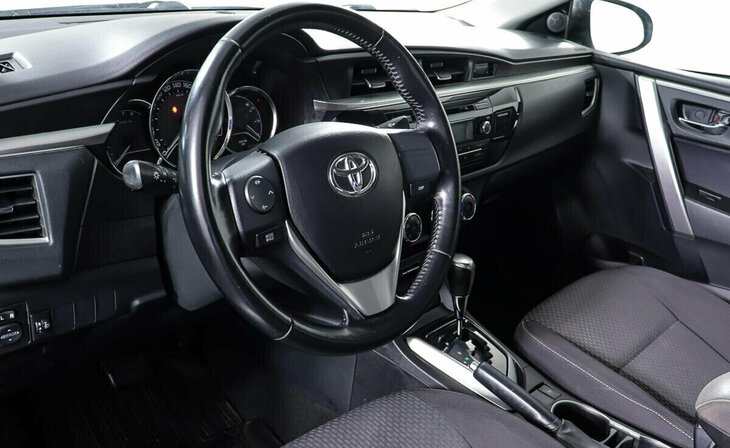 Toyota Corolla - Фото 9