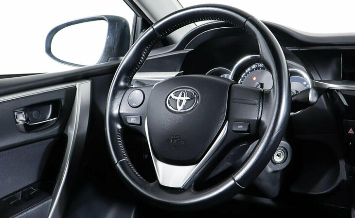Toyota Corolla - Фото 10