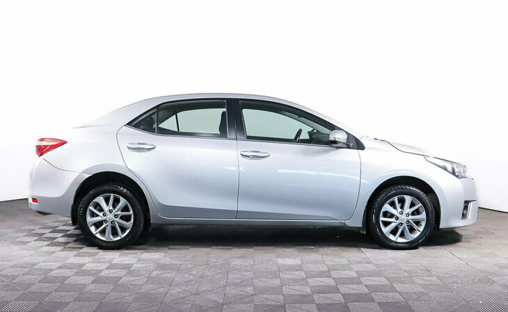 Toyota Corolla - Фото 3
