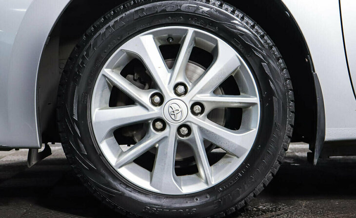 Toyota Corolla - Фото 6