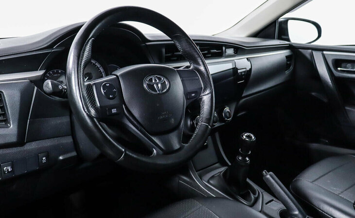 Toyota Corolla - Фото 5