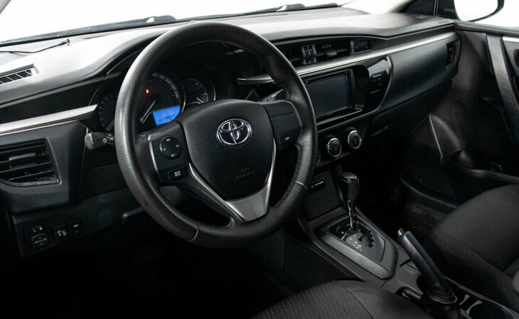 Toyota Corolla - Фото 6