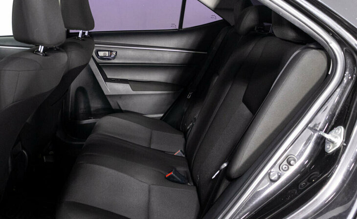 Toyota Corolla - Фото 8