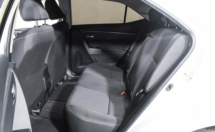 Toyota Corolla - Фото 13