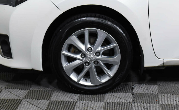 Toyota Corolla - Фото 6