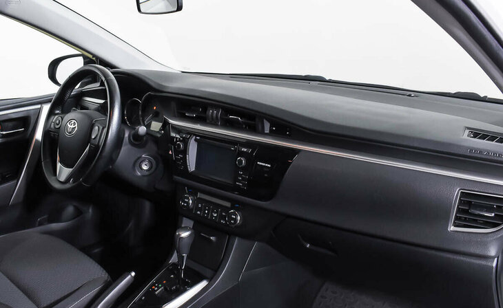 Toyota Corolla - Фото 7