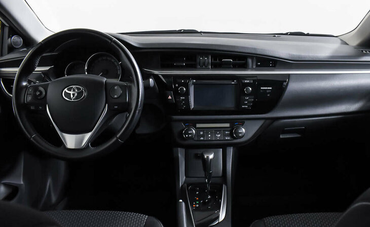 Toyota Corolla - Фото 8