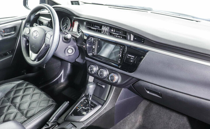 Toyota Corolla - Фото 4