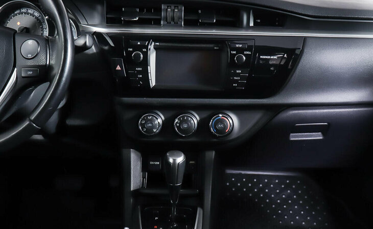 Toyota Corolla - Фото 9