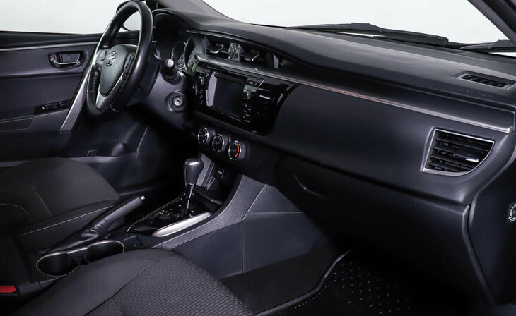 Toyota Corolla - Фото 5