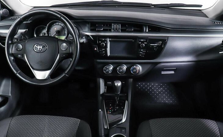 Toyota Corolla - Фото 6